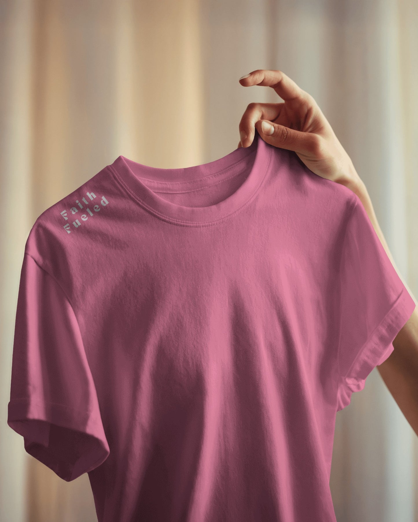 LOVE THE LORD - CHRISTIAN T-SHIRT